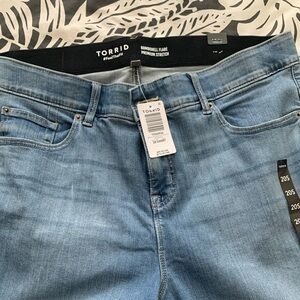 Torrid Bombshell Flare NWT- 20S color is Gramercy. Super cute and comfy